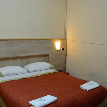 Hotel Royal 2*
